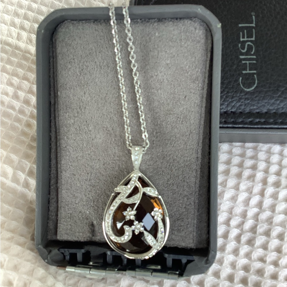 Smokey Topaz. Chisel